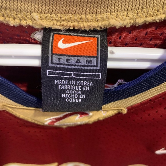 LeBron James vintage Cleveland jersey - Picture 3 of 4